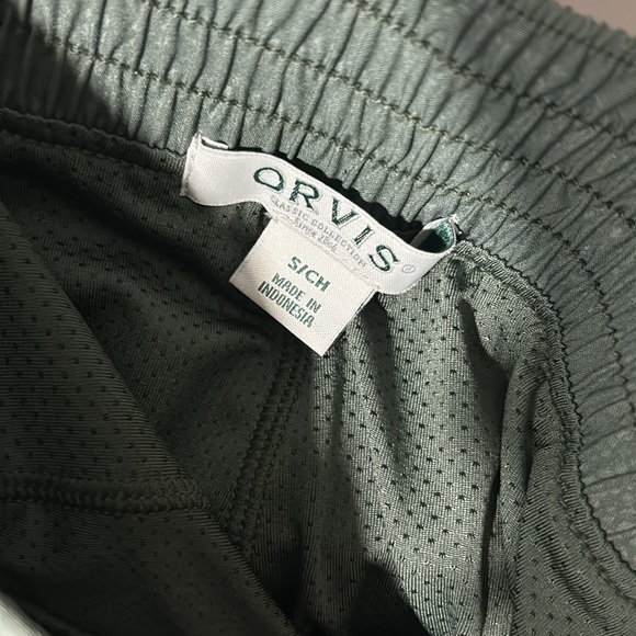 Orvis olive green skorts pockets on sides - Picture 2 of 3